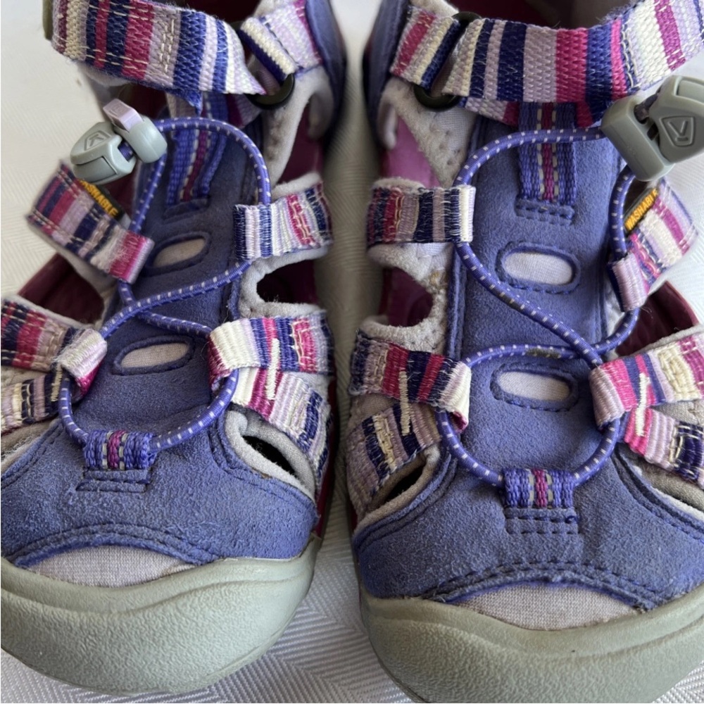 Keen Venice H2 Girls Size 2 Youth outdoor hiking waterproof sandals